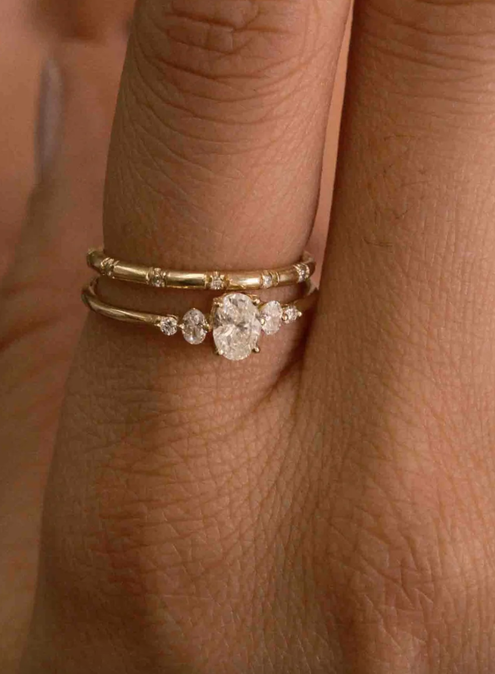 Pebble Ring With Oval Diamond